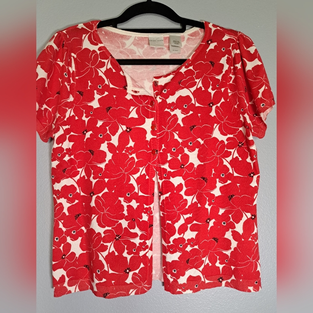 Emma James red Poppy rayon top.Size L.
